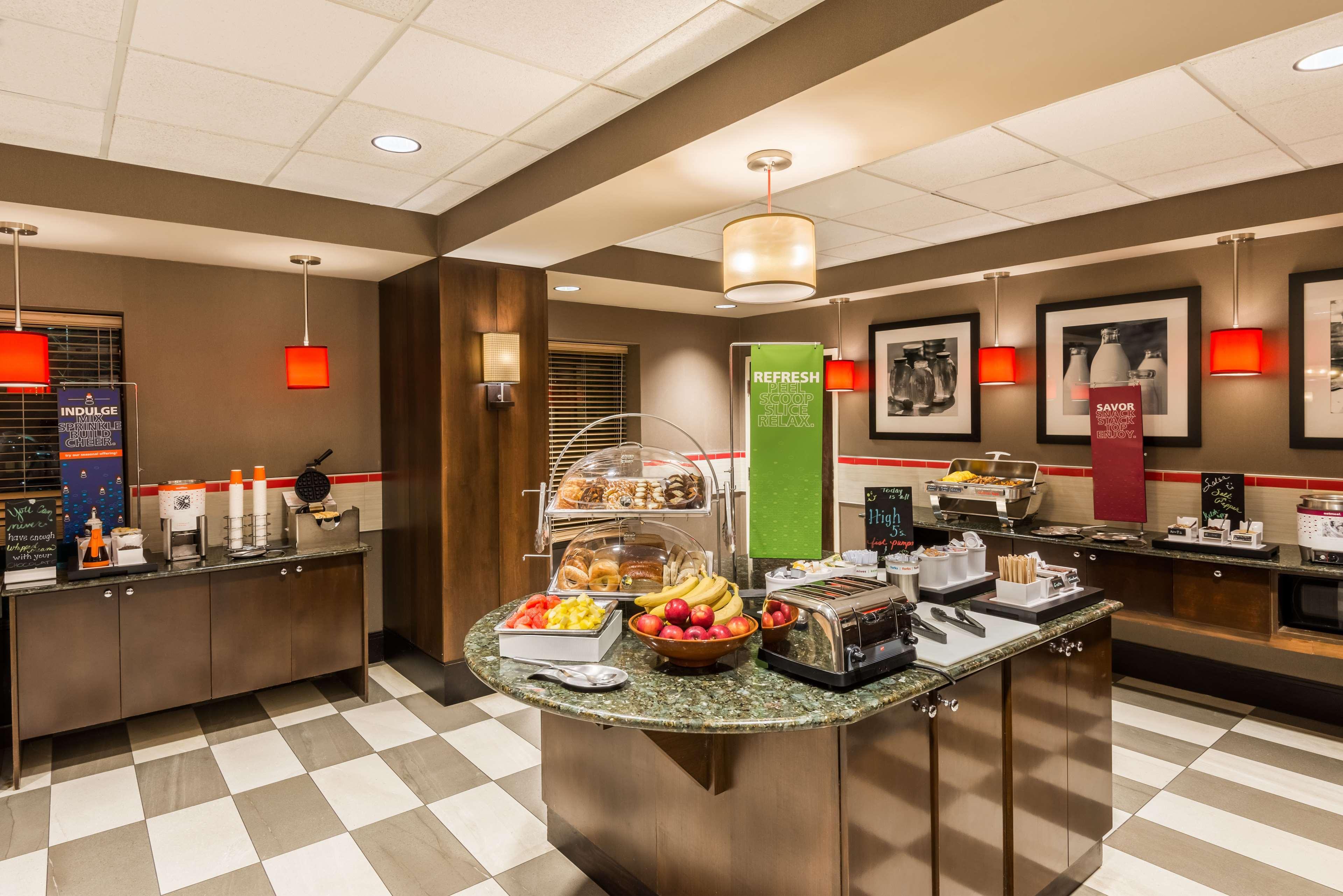 Hampton Inn & Suites Columbus Polaris Extérieur photo